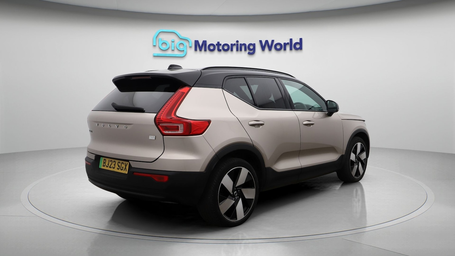 Used Volvo XC40 2023 for sale - 77519695: Photo 7