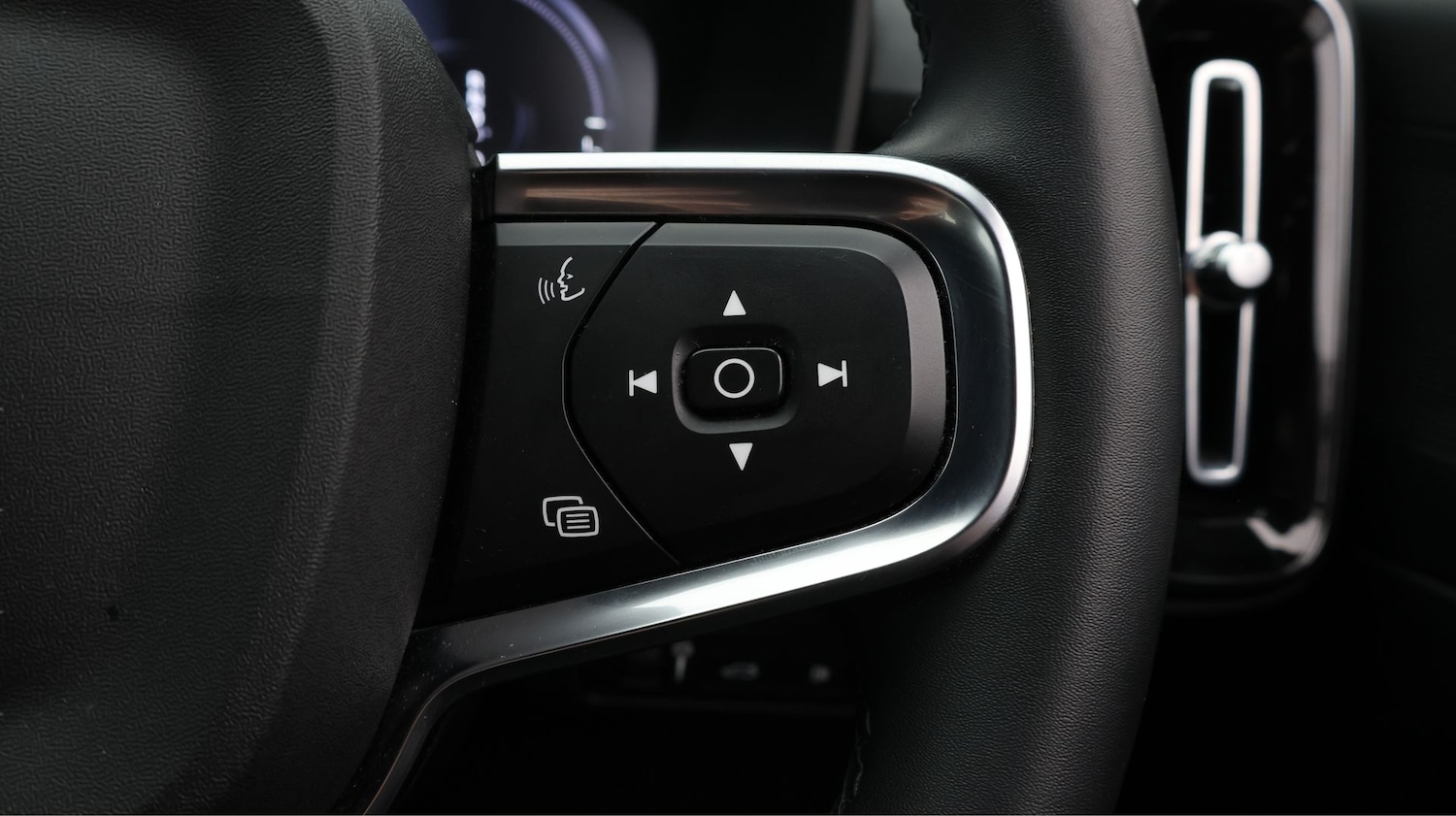 Used Volvo XC40 2022 for sale - 77610566: Photo 20