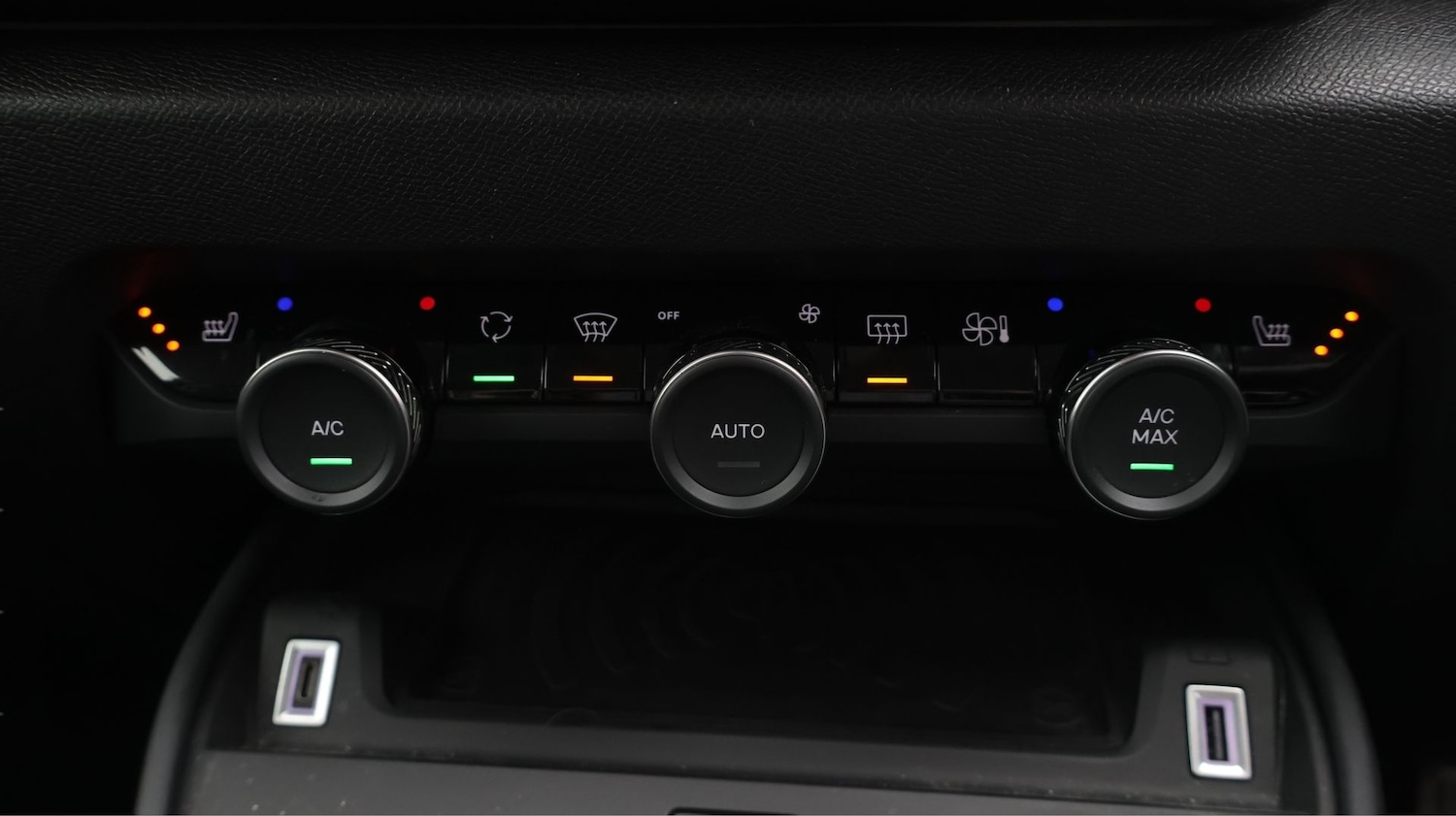 Used Citroen C4 2023 for sale - 77367129: Photo 12