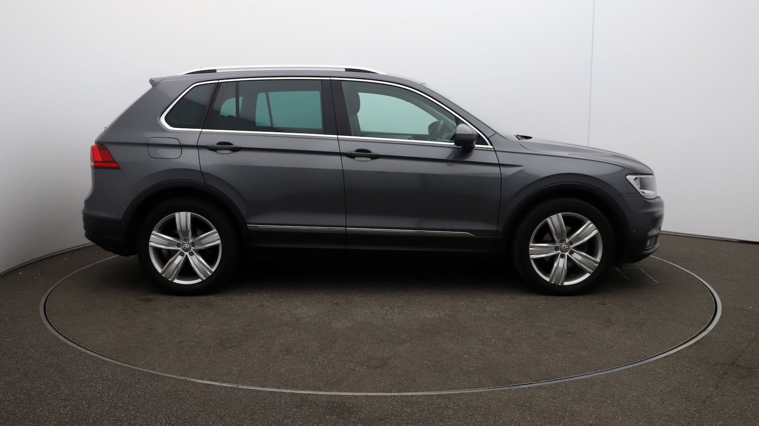 Used Volkswagen Tiguan for sale - 76811722: Photo 42
