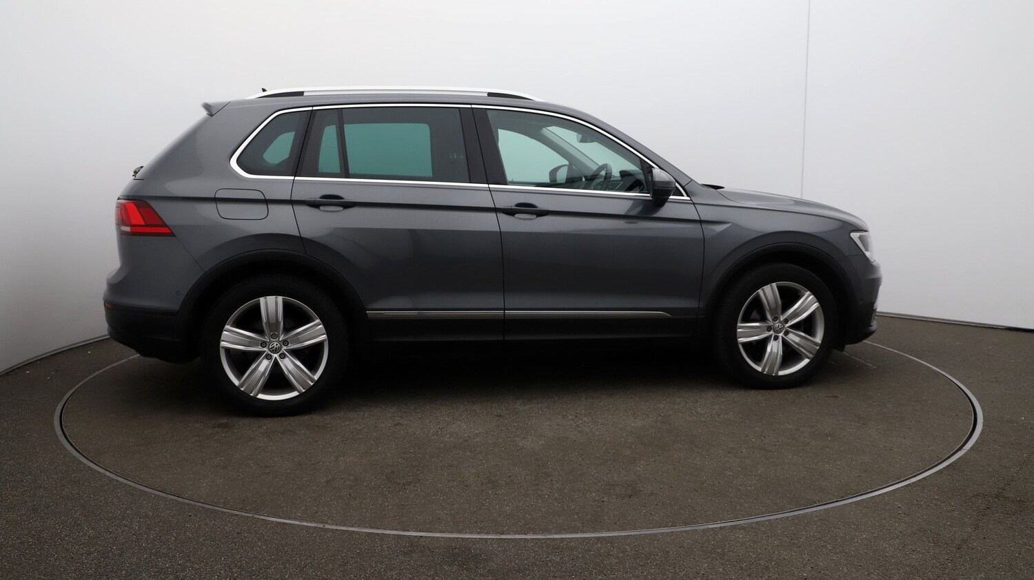 Used Volkswagen Tiguan for sale - 76811722: Photo 43