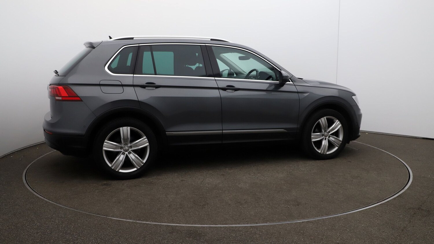 Used Volkswagen Tiguan for sale - 76811722: Photo 44