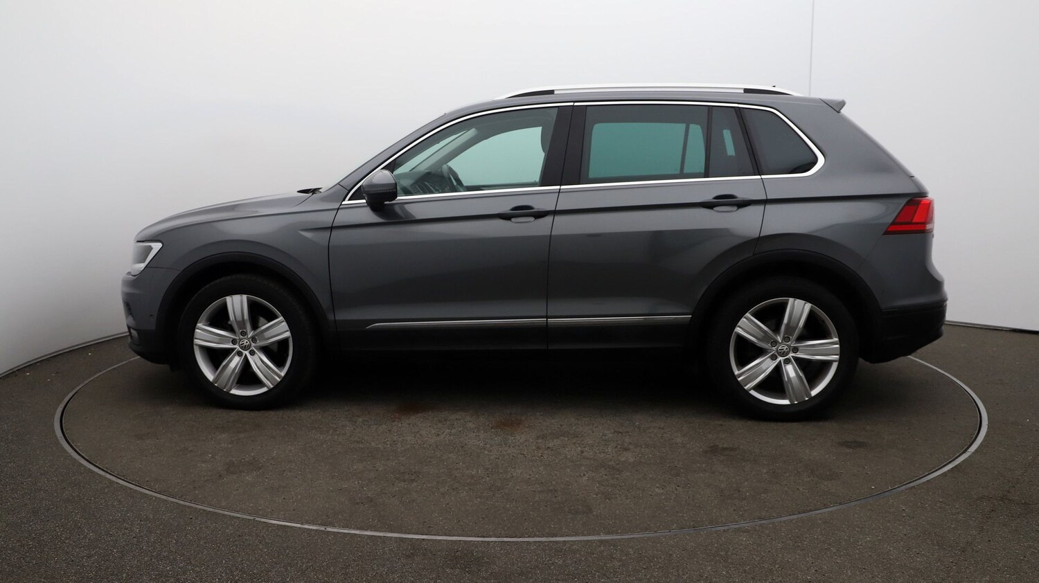 Used Volkswagen Tiguan for sale - 76811722: Photo 57