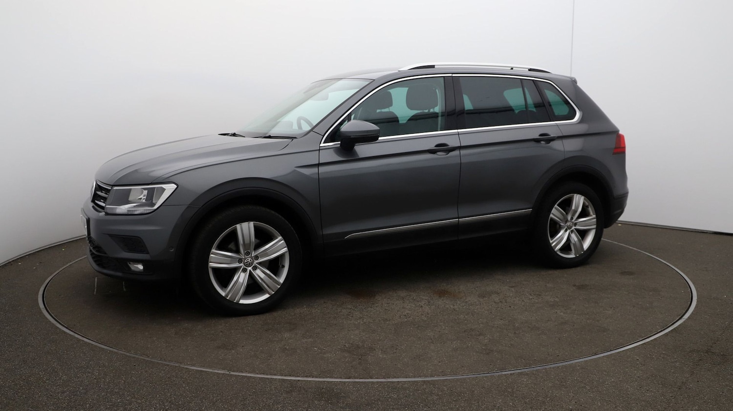 Used Volkswagen Tiguan for sale - 76811722: Photo 60