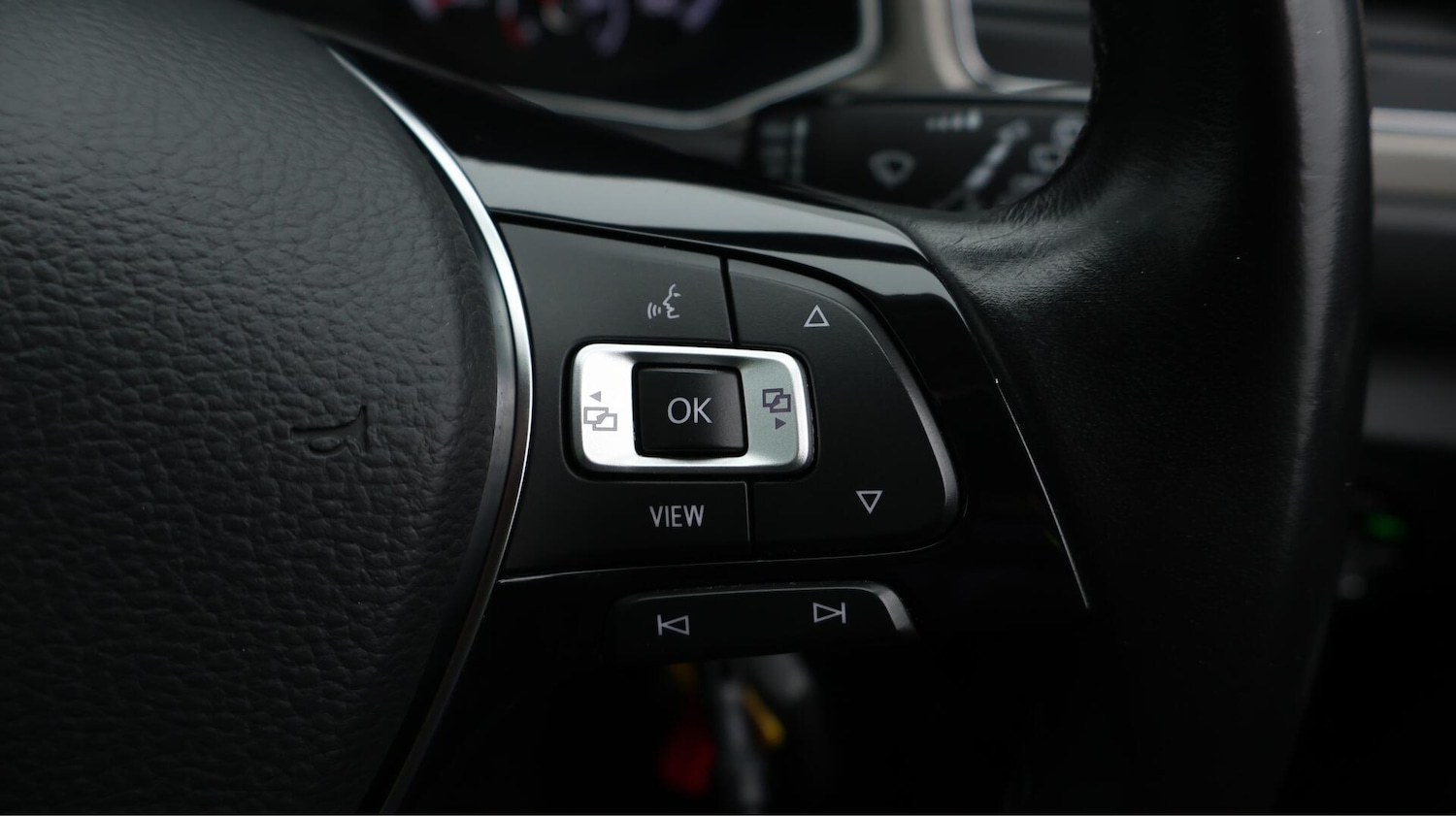 Used Volkswagen T-Roc 2021 for sale - 76083987: Photo 25