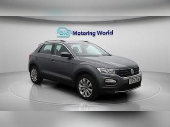 Used Volkswagen T-Roc 2021 for sale - 76083987: Photo 2