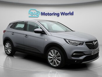 Vauxhall - Grandland X
