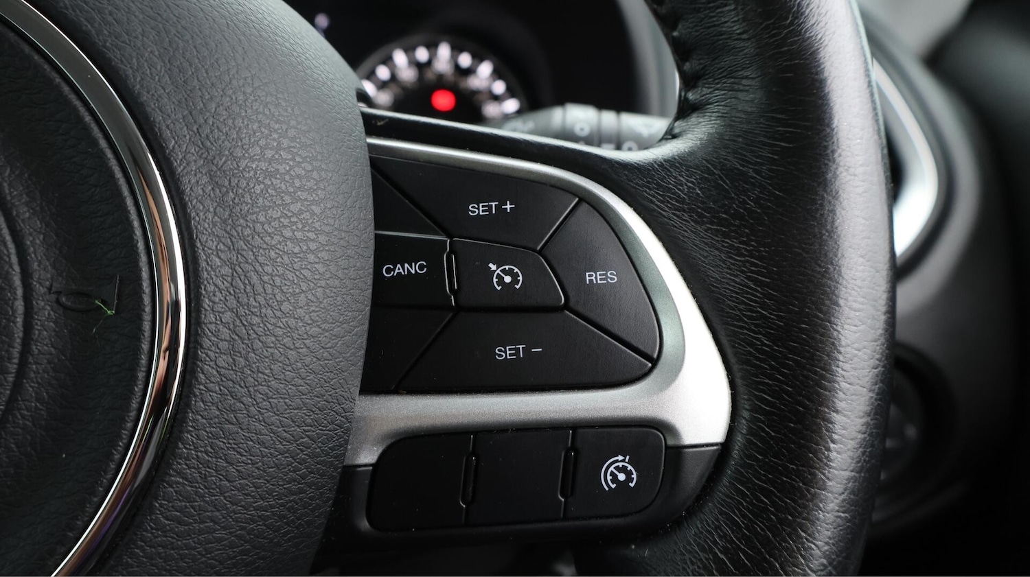 Used Jeep Renegade 2018 for sale - 76371632: Photo 24