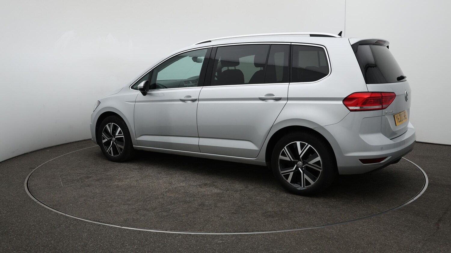 Used Volkswagen Touran 2020 for sale - 76498939: Photo 38