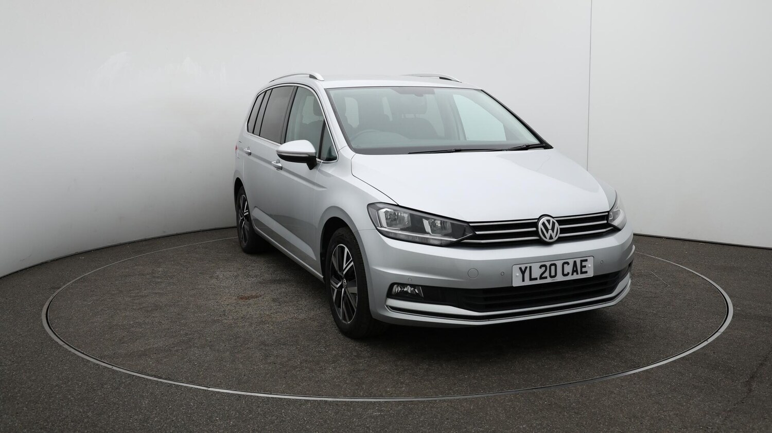 Used Volkswagen Touran 2020 for sale - 76498939: Photo 44