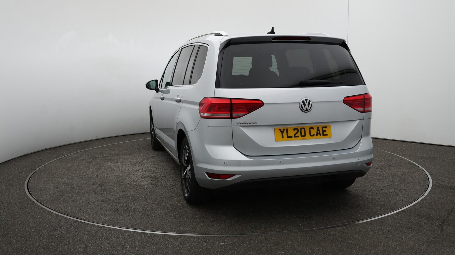 Used Volkswagen Touran 2020 for sale - 76498939: Photo 62