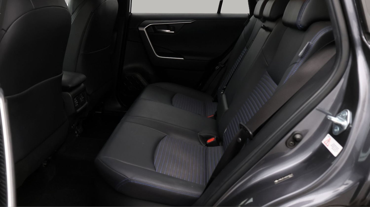 Used Toyota RAV4 2021 for sale - 77650135: Photo 16