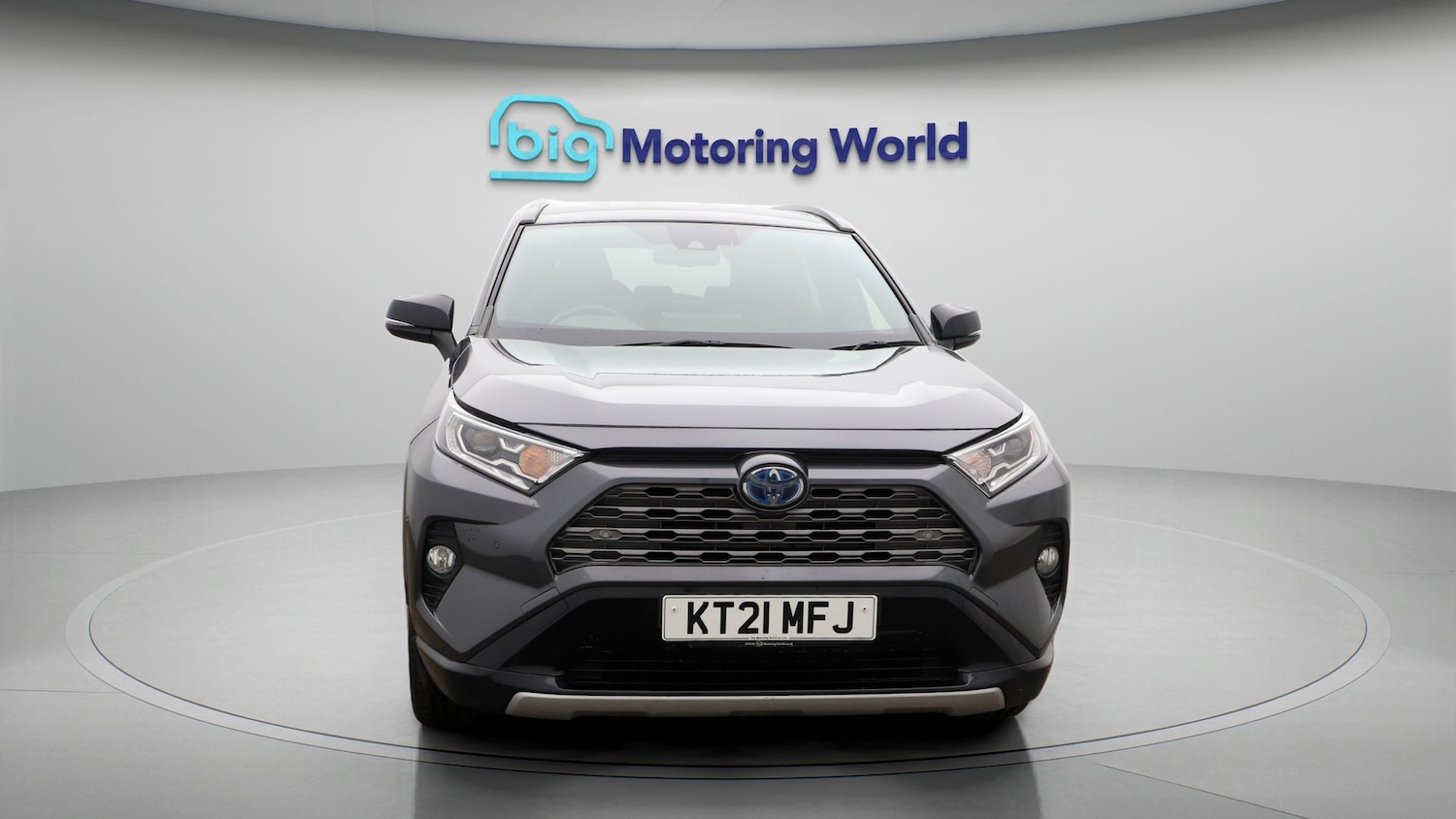 Used Toyota RAV4 2021 for sale - 77650135: Photo 2