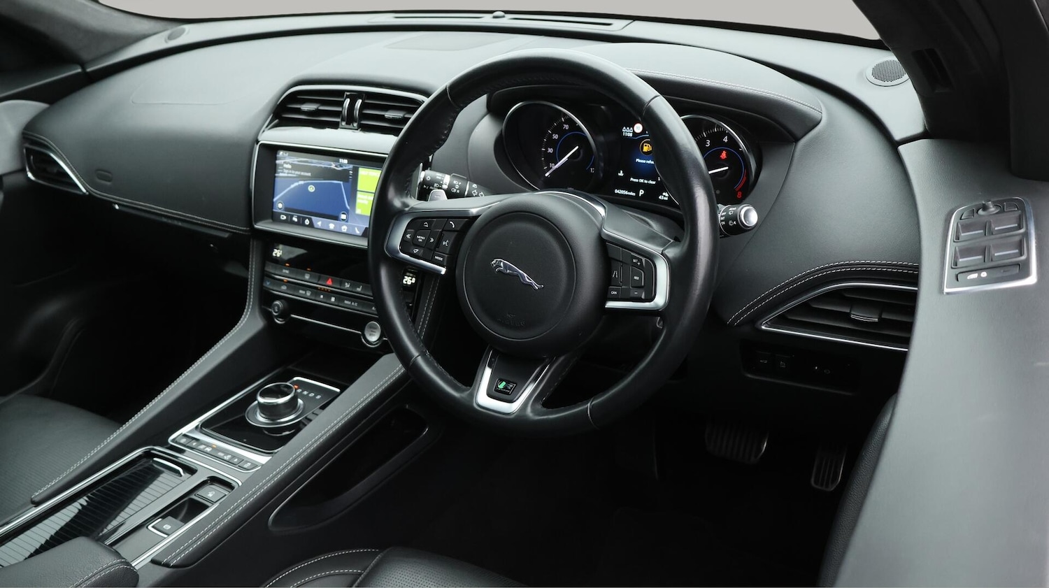 Used Jaguar F-Pace 2020 for sale - 75990788: Photo 10