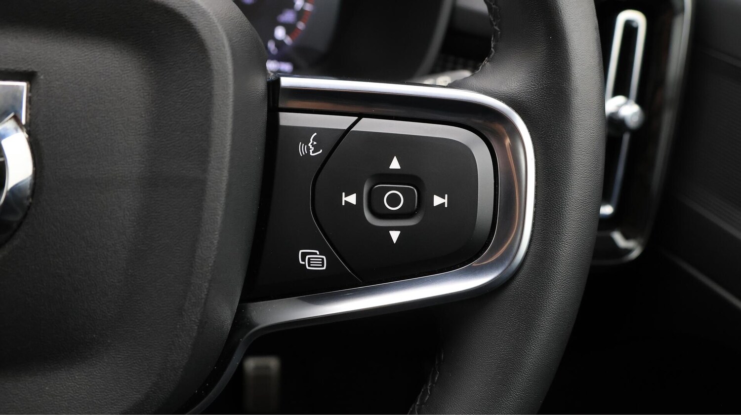 Used Volvo XC40 2021 for sale - 76457026: Photo 25