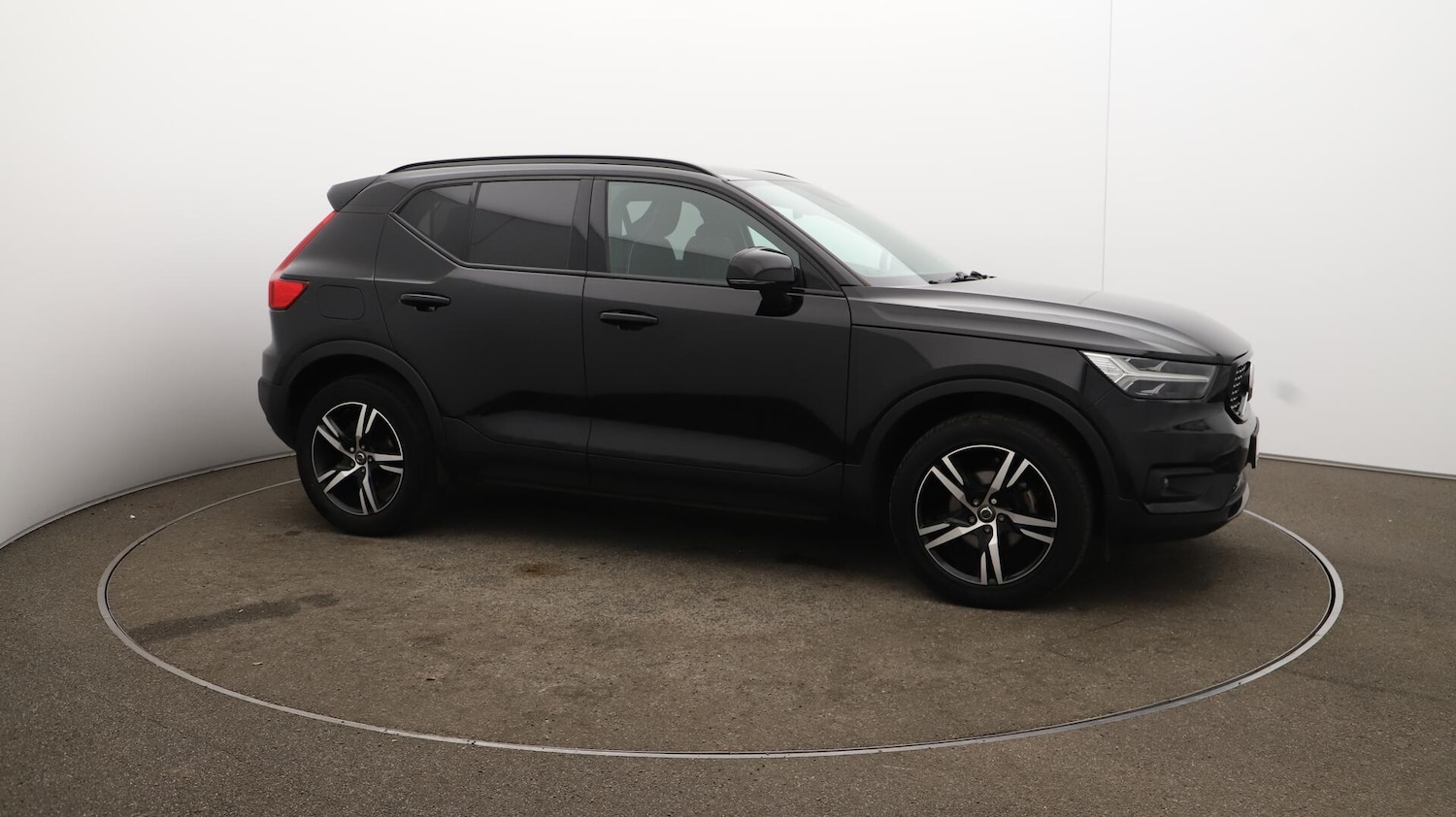 Used Volvo XC40 2021 for sale - 76085225: Photo 46