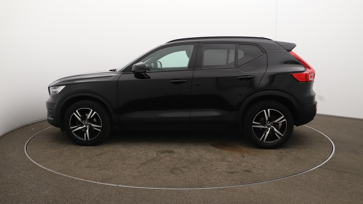 Used Volvo XC40 2021 for sale - 76085225: Photo 64