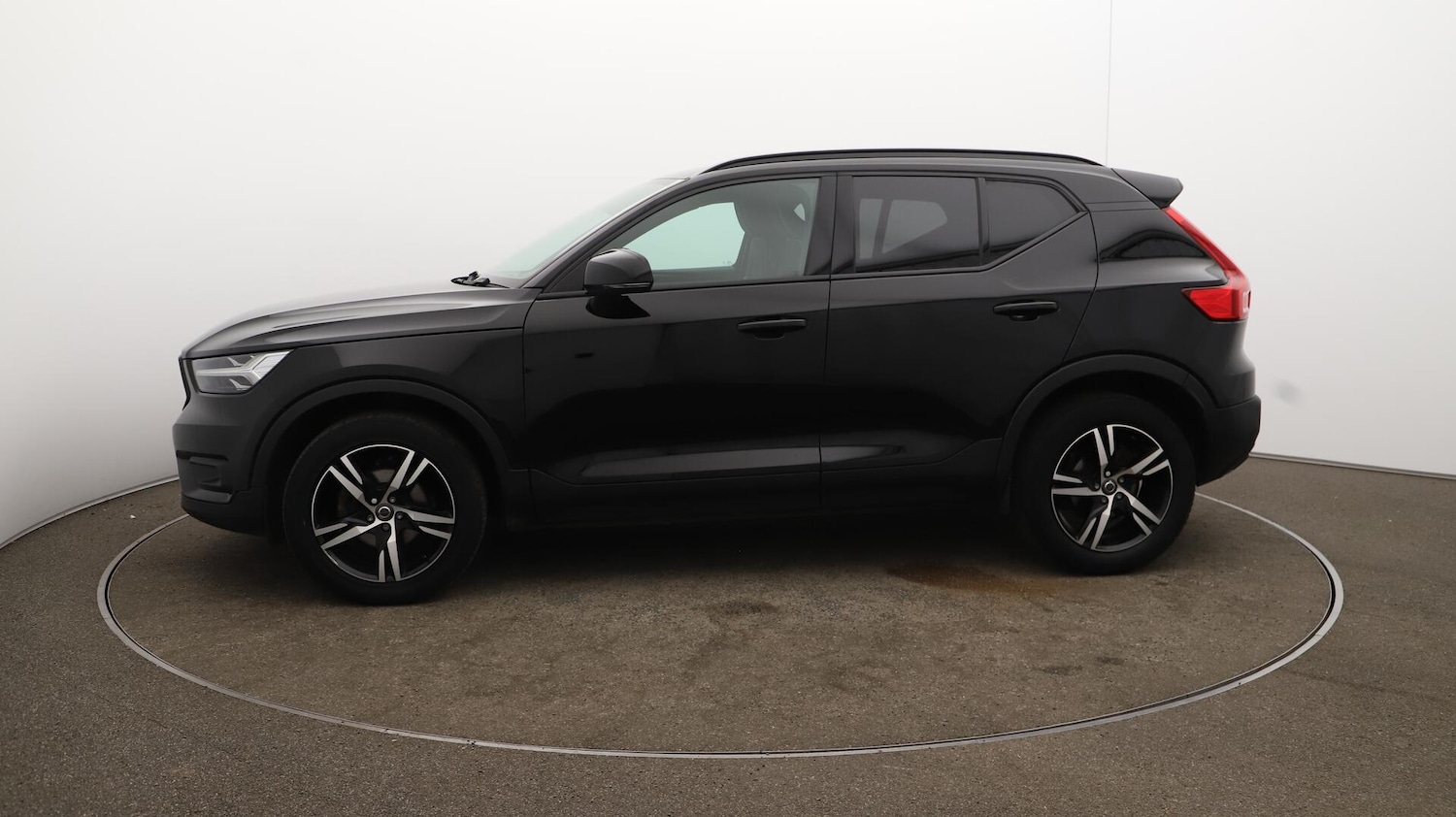 Used Volvo XC40 2021 for sale - 76085225: Photo 65