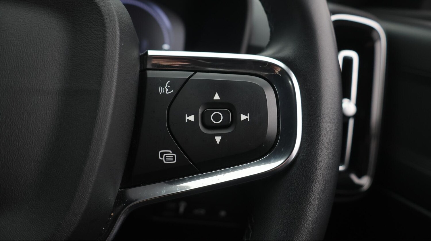 Used Volvo XC40 2021 for sale - 76473071: Photo 26