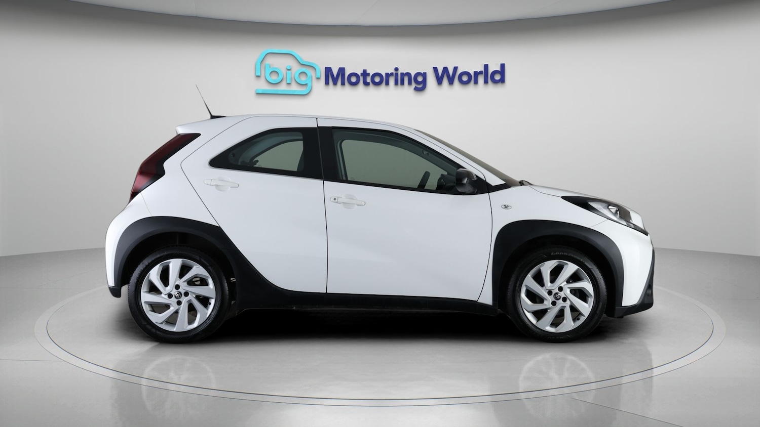 Used Toyota Aygo X 2022 for sale - 78042183: Photo 8