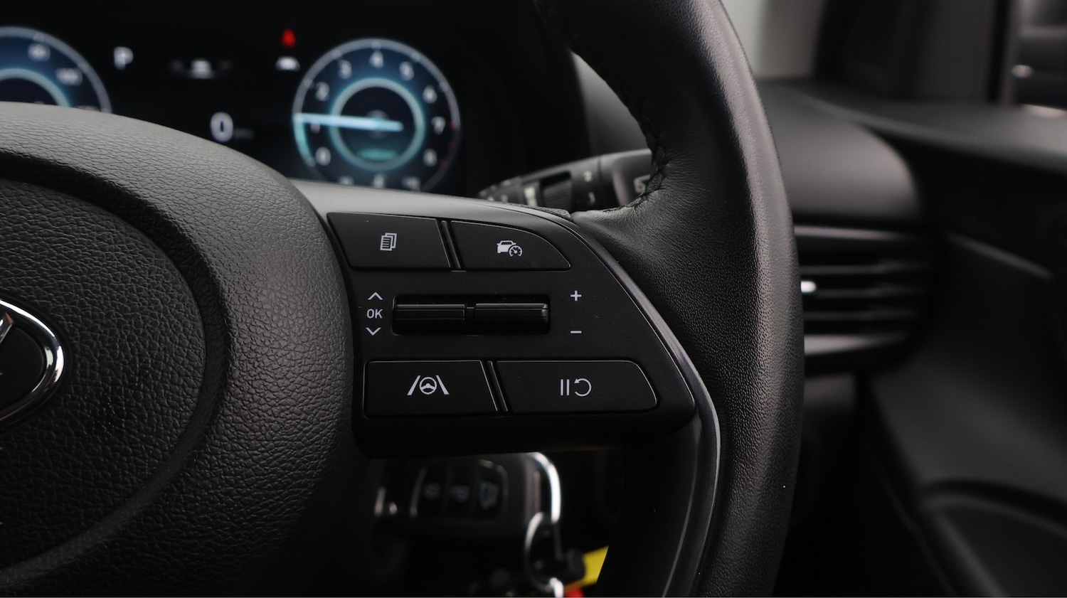 Used Hyundai BAYON 2022 for sale - 77318411: Photo 28