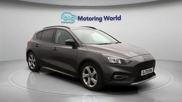 Used Ford Focus 2021 for sale - 76247718: Photo 2