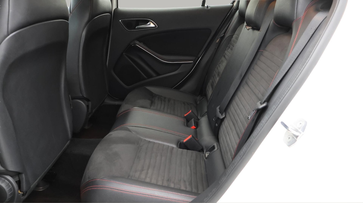 Used Mercedes-Benz GLA 2018 for sale - 76024569: Photo 17