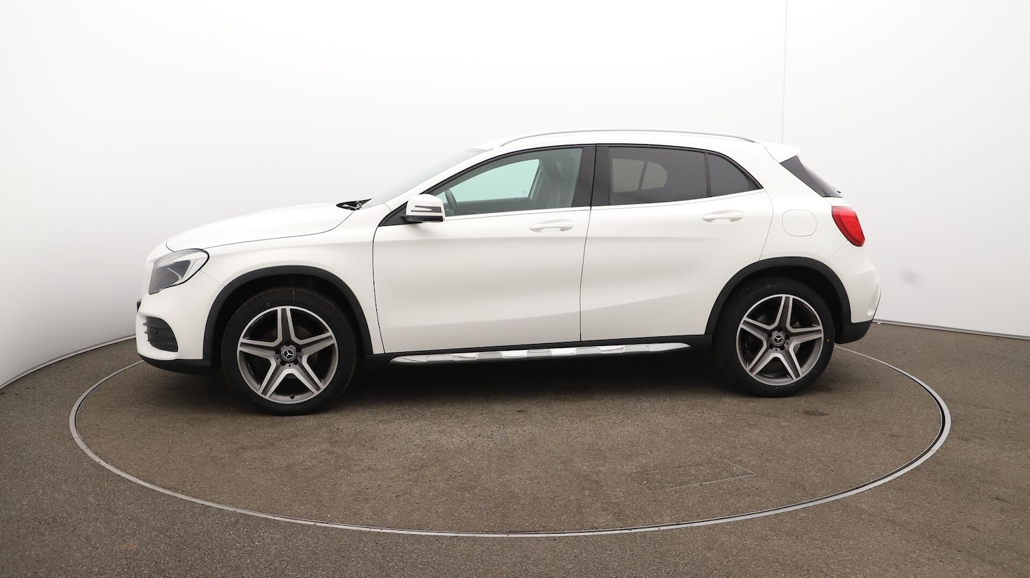 Used Mercedes-Benz GLA 2018 for sale - 76024569: Photo 66