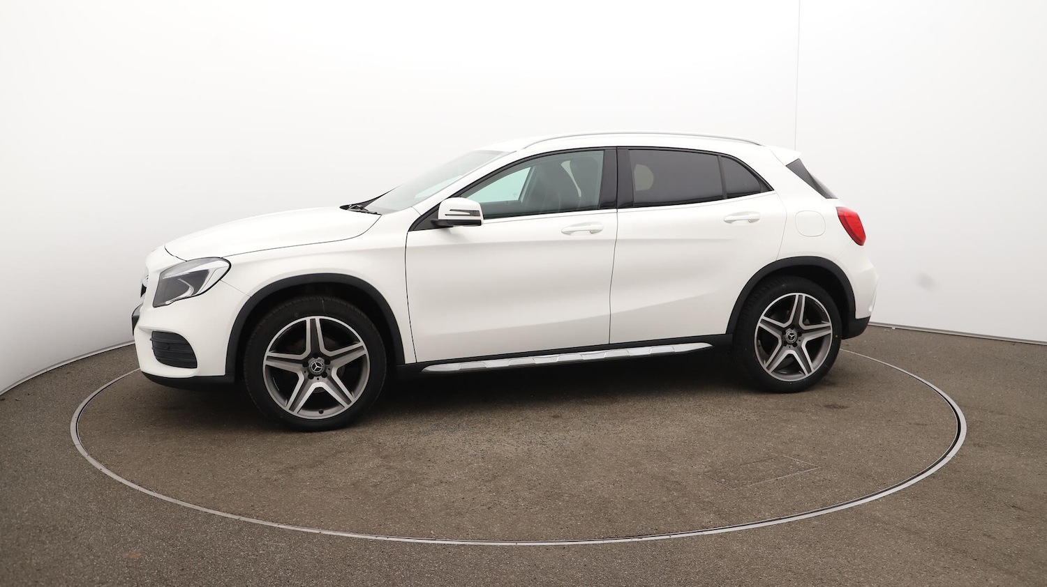 Used Mercedes-Benz GLA 2018 for sale - 76024569: Photo 67