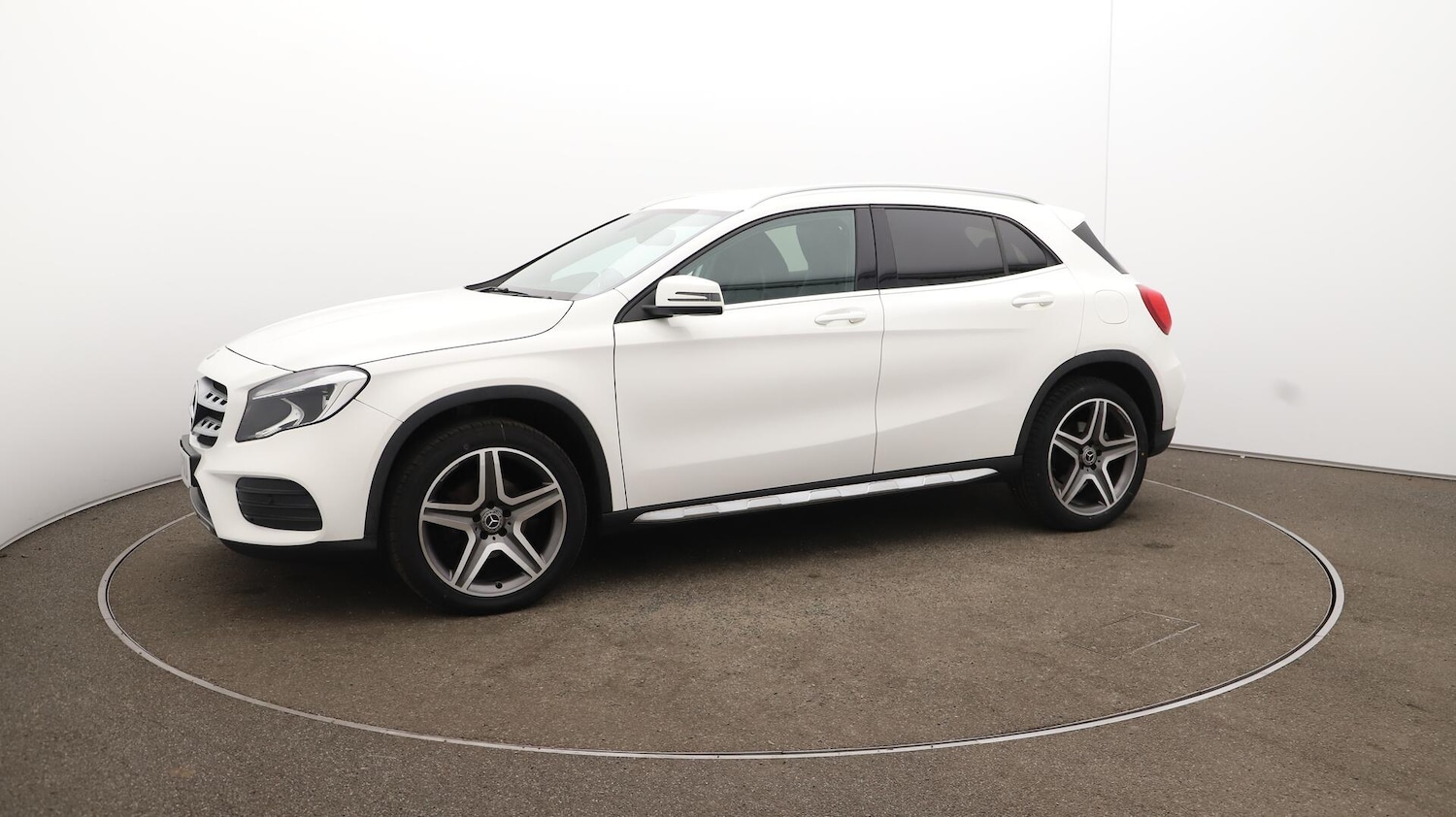 Used Mercedes-Benz GLA 2018 for sale - 76024569: Photo 68