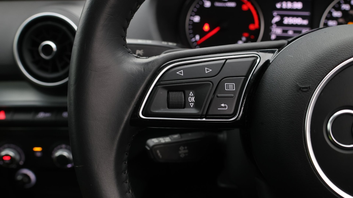 Used Audi Q2 2019 for sale - 77750165: Photo 23