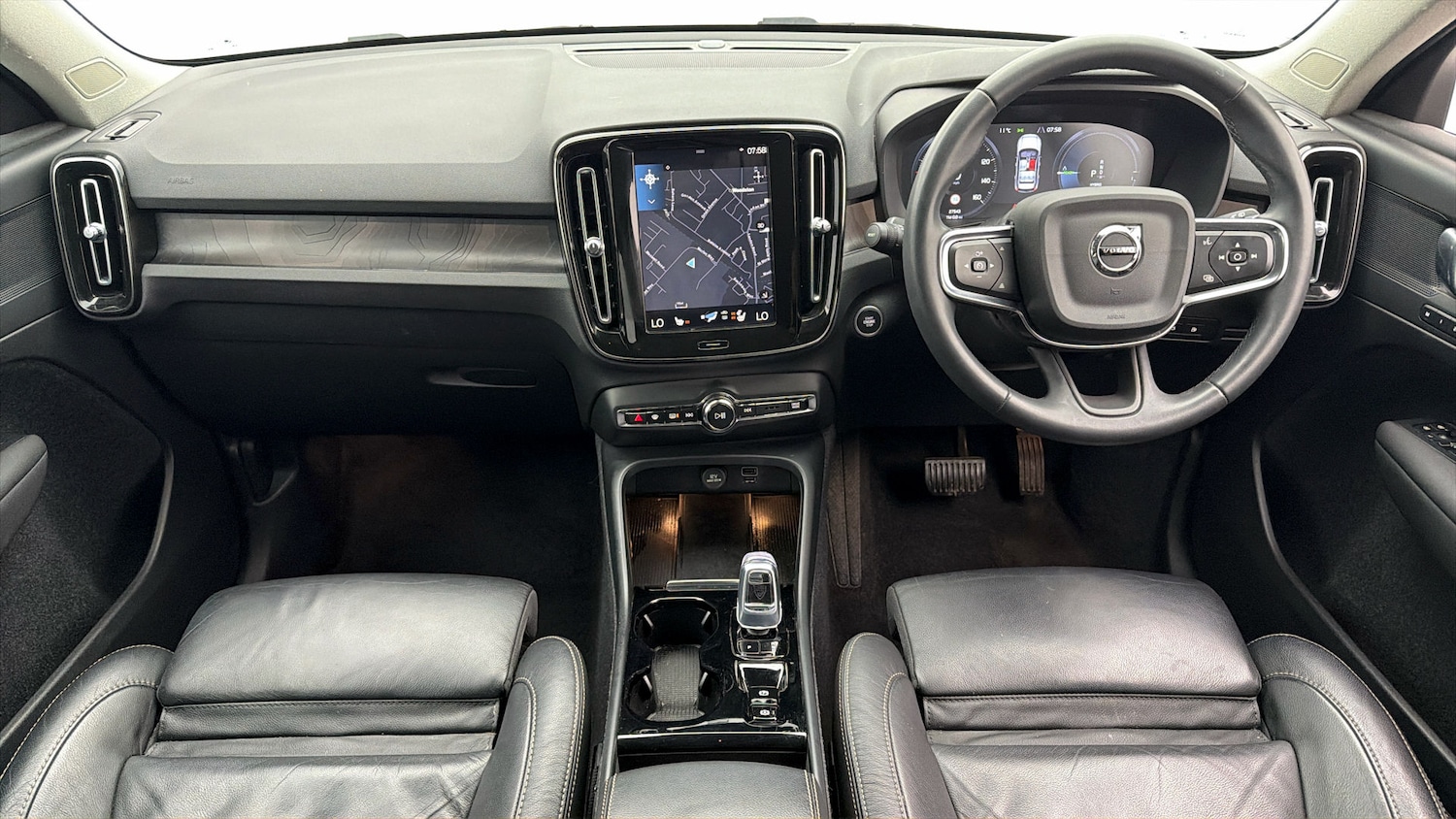 Used Volvo XC40 for sale - 77871844: Photo 12