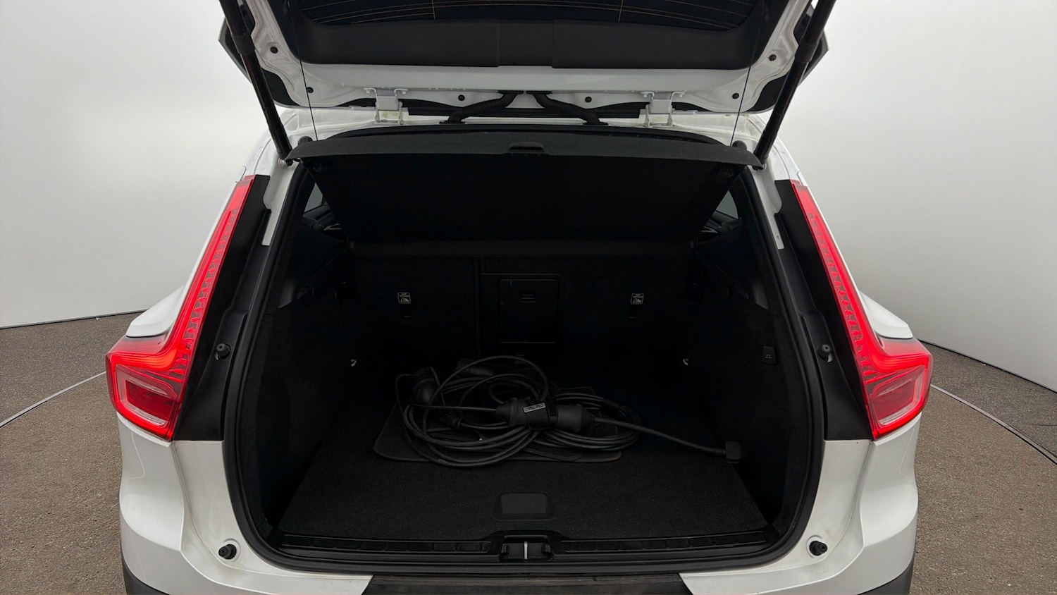 Used Volvo XC40 for sale - 77871844: Photo 16