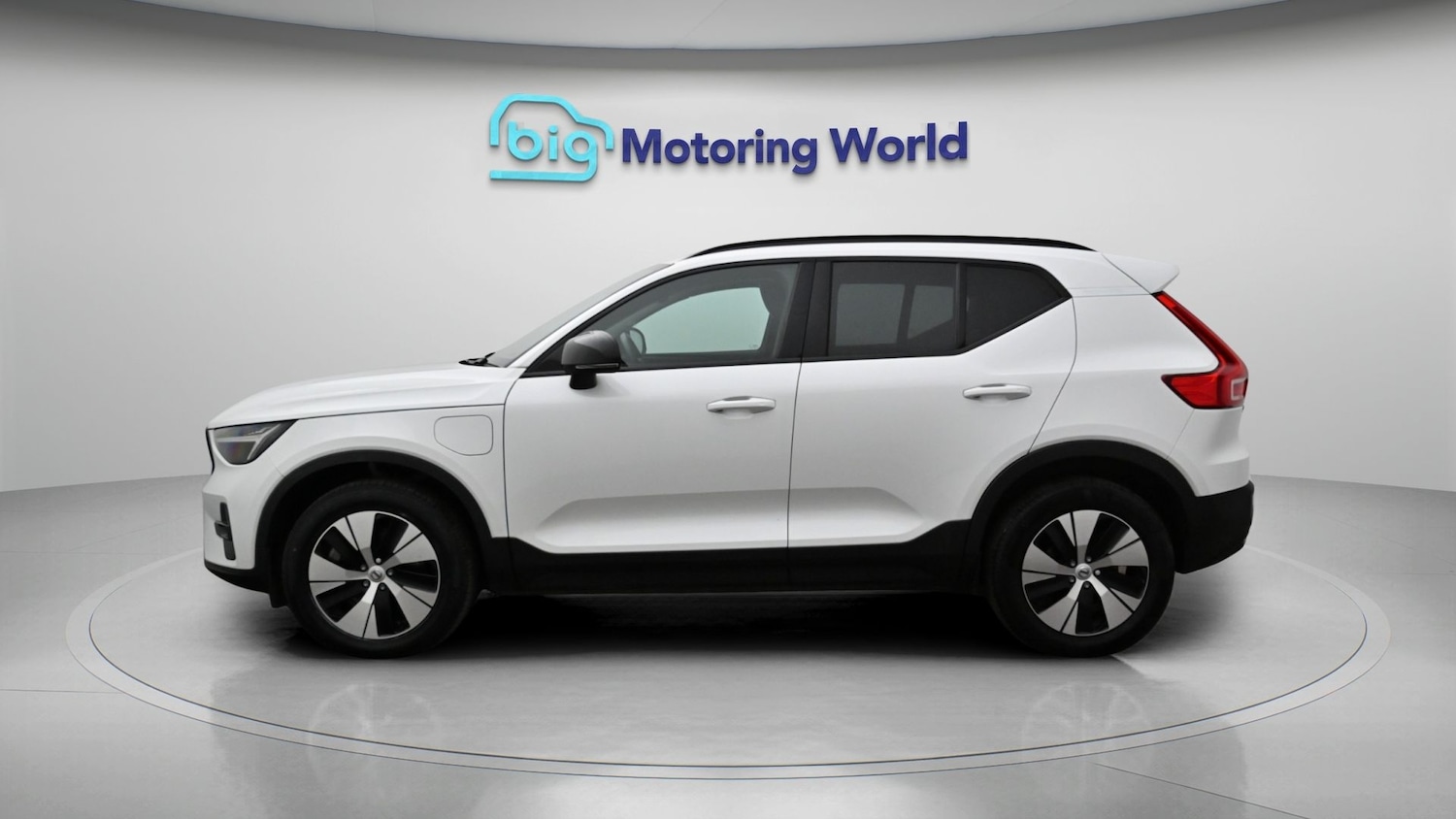 Used Volvo XC40 for sale - 77871844: Photo 4