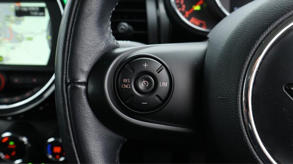 Used MINI Hatch 2017 for sale - 76259875: Photo 23