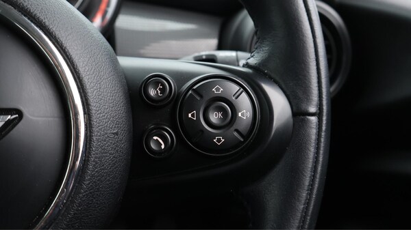 Used MINI Hatch 2017 for sale - 76259875: Photo 24