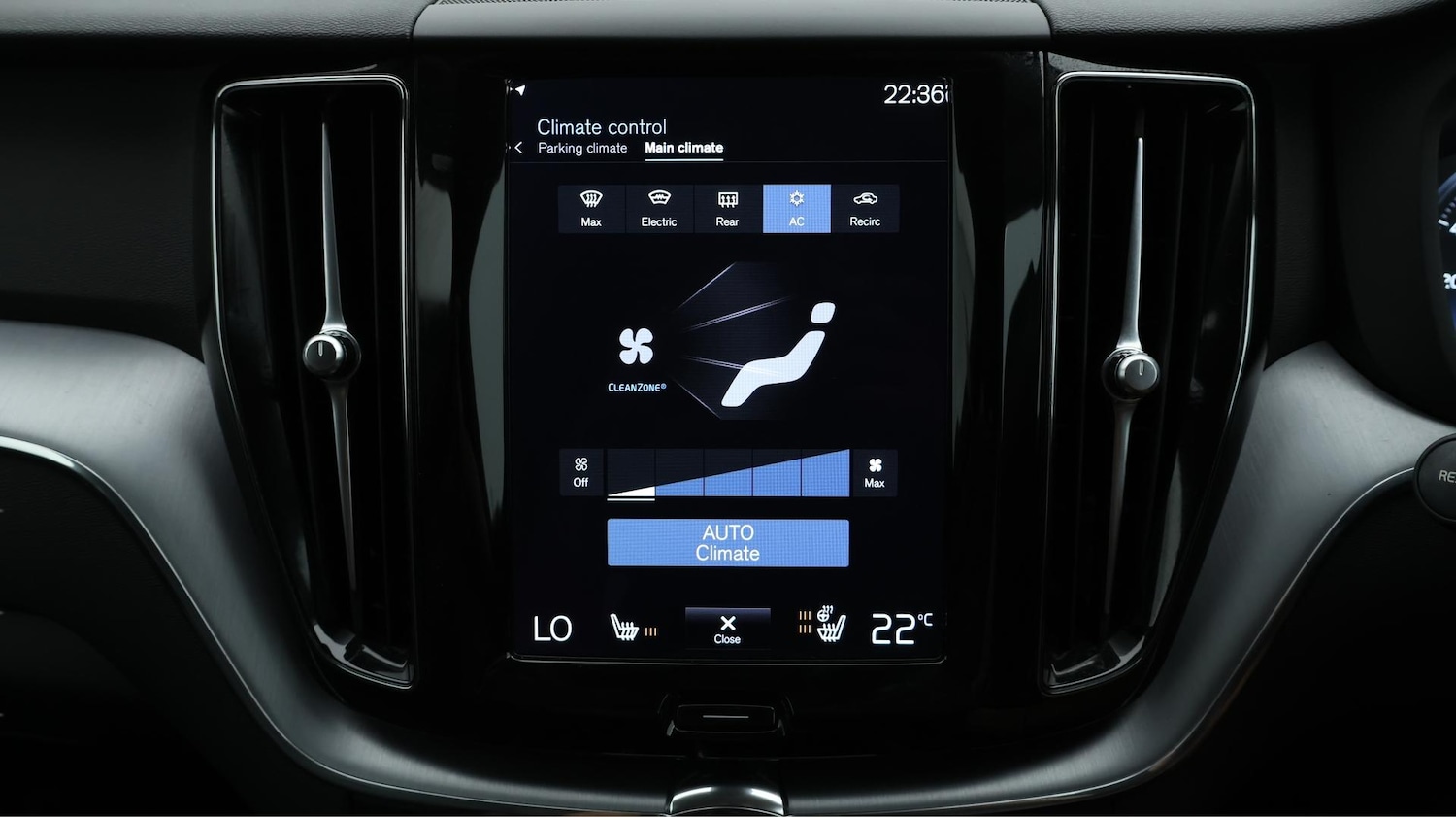 Used Volvo XC60 2021 for sale - 76000956: Photo 13