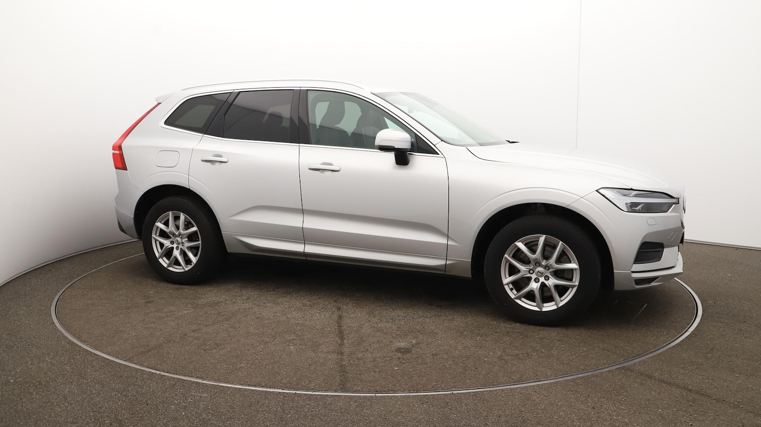 Used Volvo XC60 2021 for sale - 76000956: Photo 46