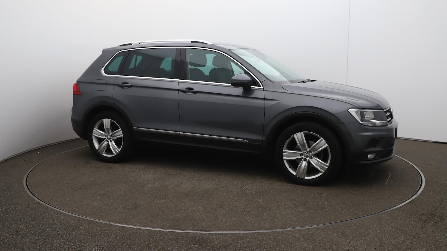 Used Volkswagen Tiguan 2020 for sale - 76122373: Photo 47