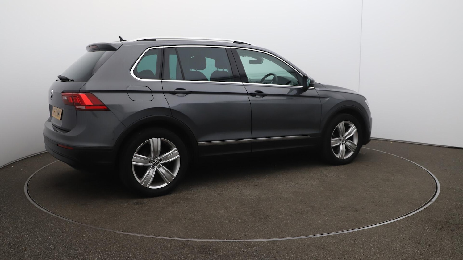 Used Volkswagen Tiguan 2020 for sale - 76122373: Photo 53