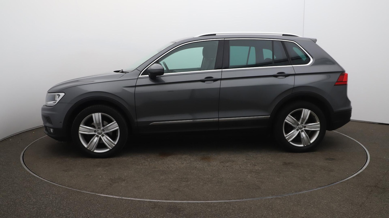 Used Volkswagen Tiguan 2020 for sale - 76122373: Photo 66