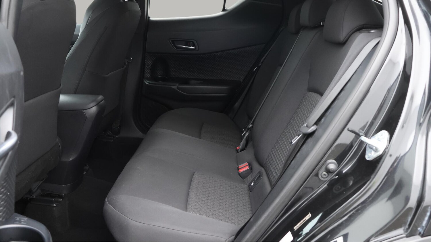 Used Toyota C-HR 2022 for sale - 76238573: Photo 17