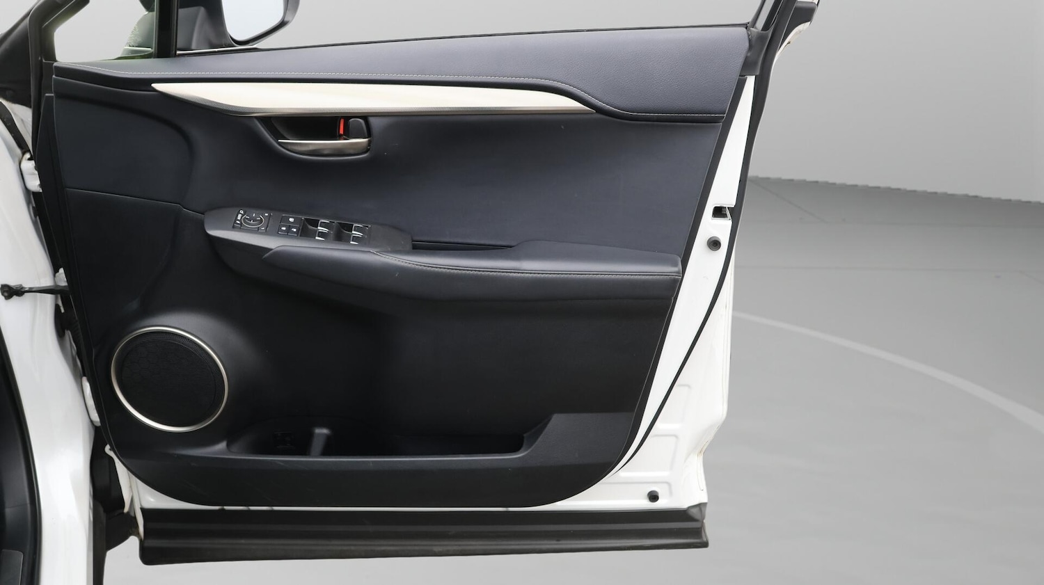 Used Lexus NX 2018 for sale - 76031957: Photo 16