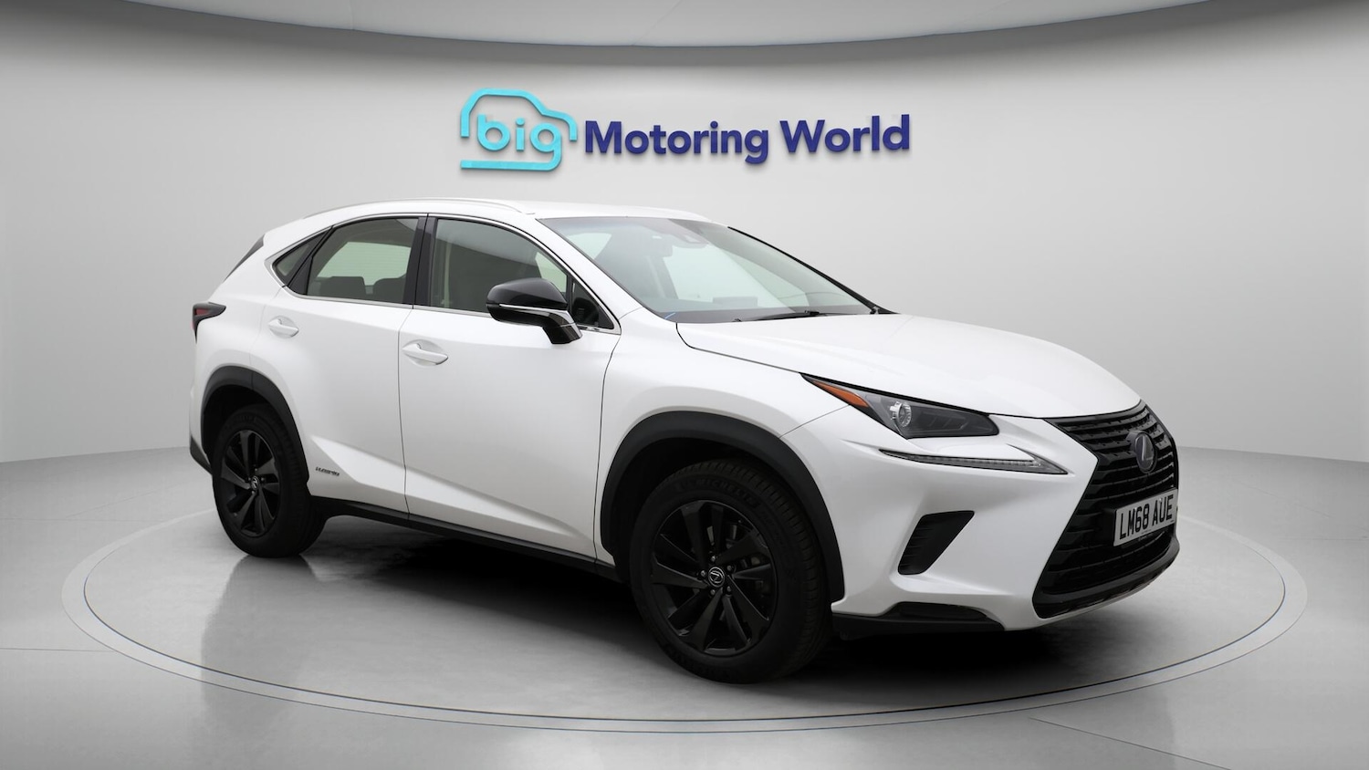 Used Lexus NX 2018 for sale - 76031957: Photo 2