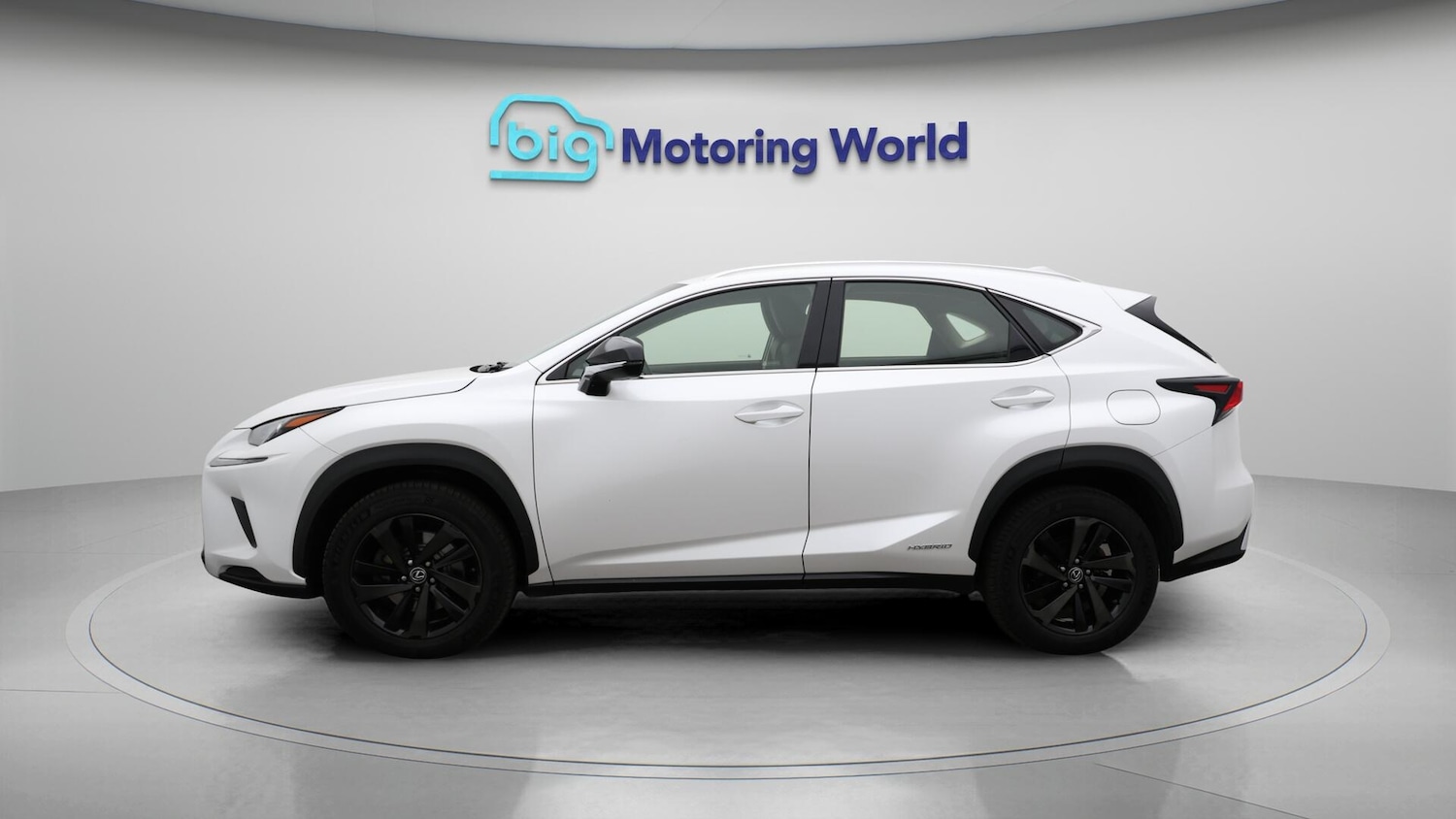 Used Lexus NX 2018 for sale - 76031957: Photo 5