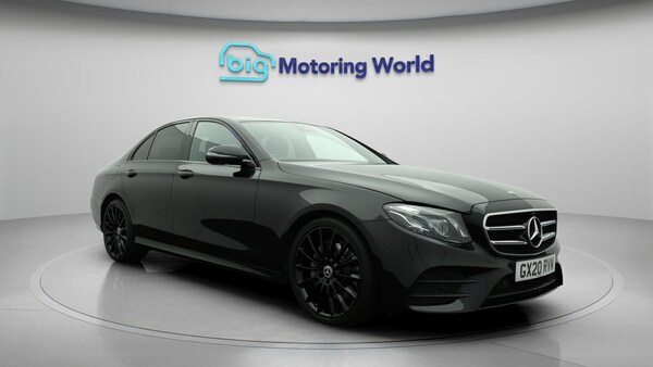 Used Mercedes-Benz E Class 2020 for sale - 76326517: Photo 2