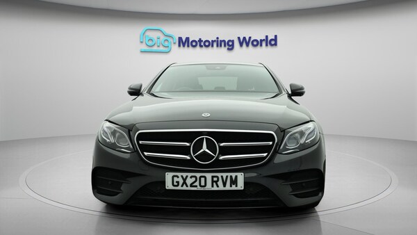 Used Mercedes-Benz E Class 2020 for sale - 76326517: Photo 3
