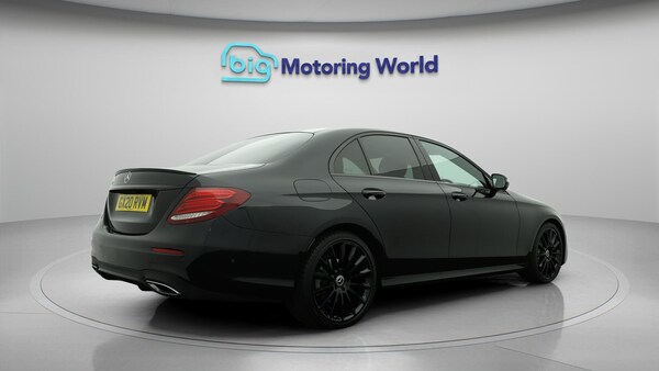 Used Mercedes-Benz E Class 2020 for sale - 76326517: Photo 8