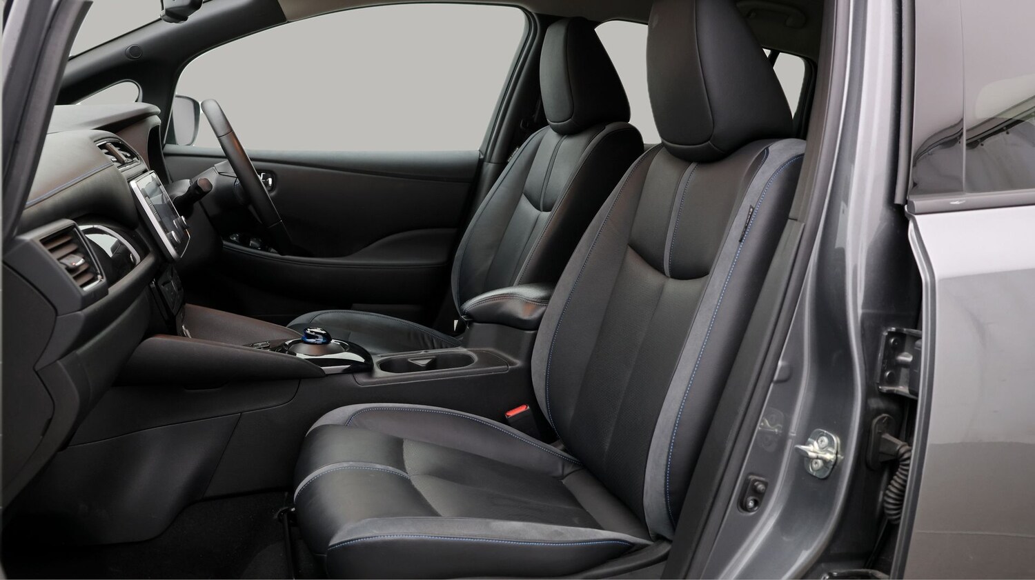 Used Nissan Leaf 2023 for sale - 77931902: Photo 14