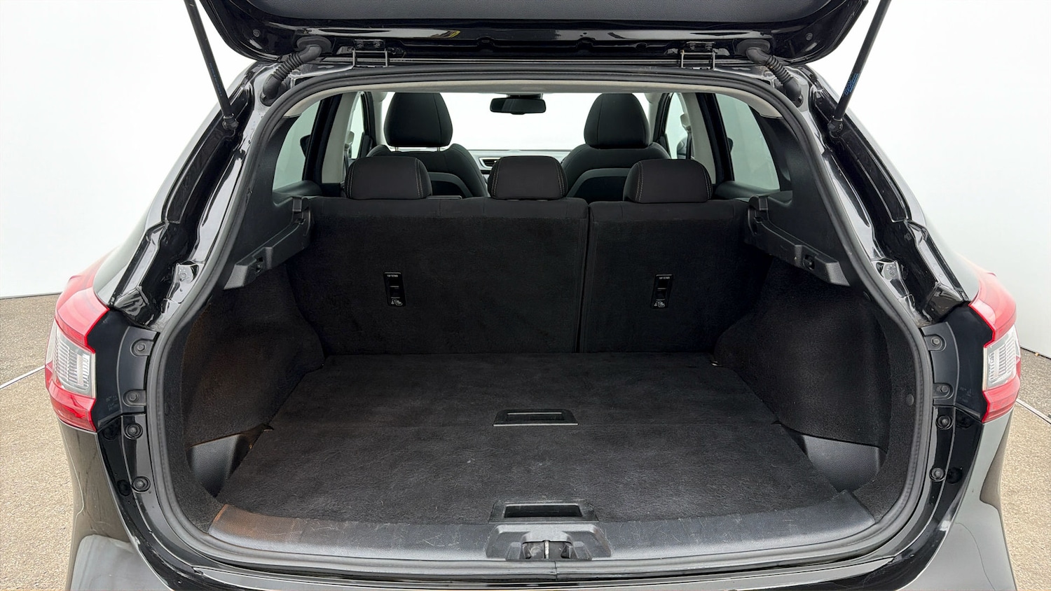 Used Nissan Qashqai 2019 for sale - 77952230: Photo 16